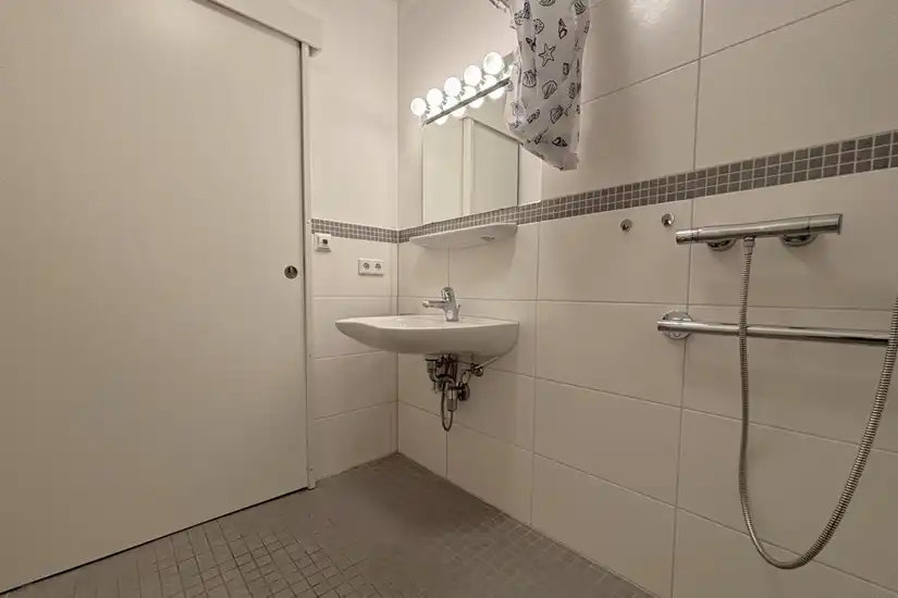 Badezimmer EG